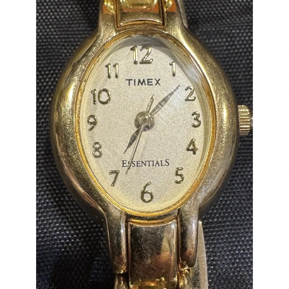 Lot of 3 Vintage Watches, Timex, Parnex, SKC, Quartz